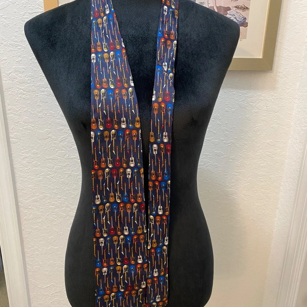 Vintage Rockstar Tie, 3.5